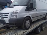 Ford Transit-10