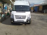 Ford Transit-13