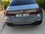 BMW 740-7