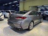 Hyundai Sonata-15