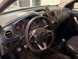 Renault Logan-11