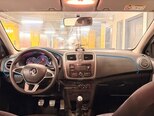 Renault Logan-12