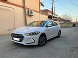 Hyundai Elantra-5