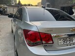 Chevrolet Cruze-21