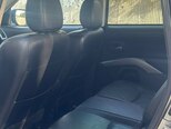 Mitsubishi Outlander-7