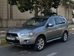 Mitsubishi Outlander-1