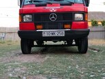 Mercedes 208 D-1