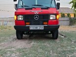 Mercedes 208 D-15