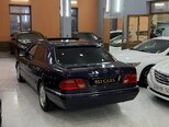 Mercedes E 240-5