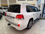 Toyota Land Cruiser-9