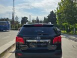 Kia Sorento-6