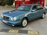 Mercedes E 240-11