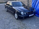 Mercedes E 240-1