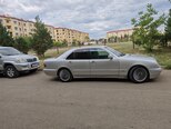Mercedes E 240-3