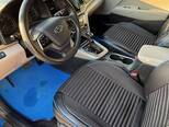 Hyundai Elantra-11