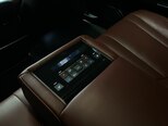 Lexus LX 450d-32