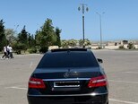 Mercedes E 220-4