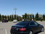 Mercedes E 220-3