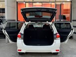 Toyota Corolla Fielder-11