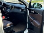 Kia Sorento-16