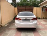 Hyundai Elantra-2