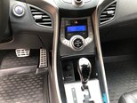 Hyundai Elantra-12