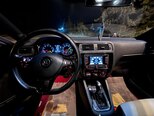 Volkswagen Jetta-8
