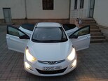 Hyundai Elantra-1