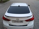 Hyundai Elantra-2