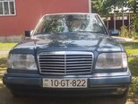 Mercedes 220 E-2