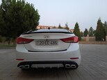 Hyundai Elantra-12
