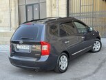 Kia Carens-5