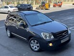 Kia Carens-3