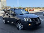 Kia Carens-4