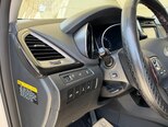 Hyundai Santa Fe-12
