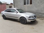 Volkswagen Passat-2