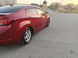 Hyundai Elantra-11