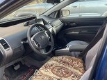 Toyota Prius-5