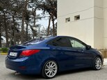 Hyundai Accent-7