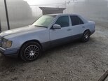 Mercedes E 220-11