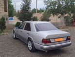 Mercedes 200 E-3