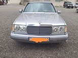 Mercedes 200 E-1