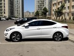 Hyundai Elantra-6