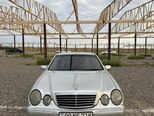 Mercedes E 220-4