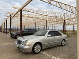 Mercedes E 220-3