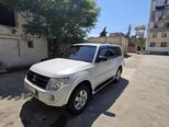 Mitsubishi Pajero-6