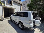 Mitsubishi Pajero-13
