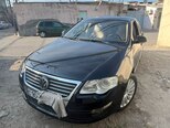 Volkswagen Passat-1