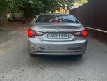 Hyundai Sonata-9