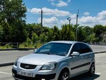 Kia Rio-5